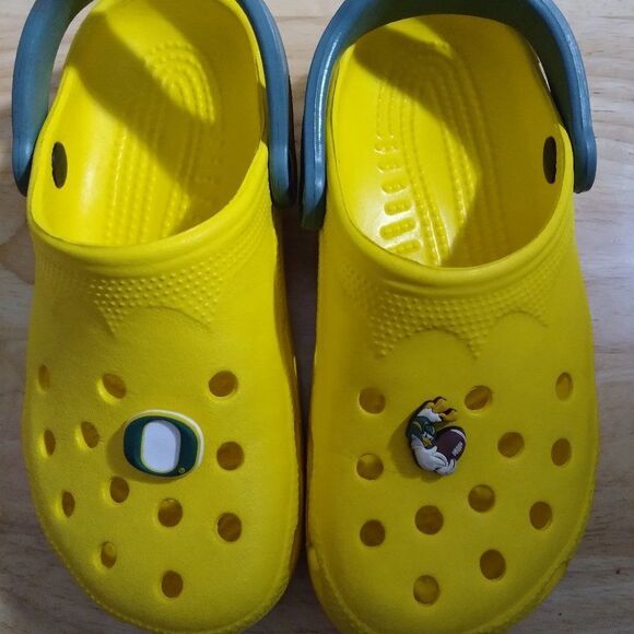 Crocs University of Oregon Ducks Rubber Shoes Crocs - Picture 1 of 7
